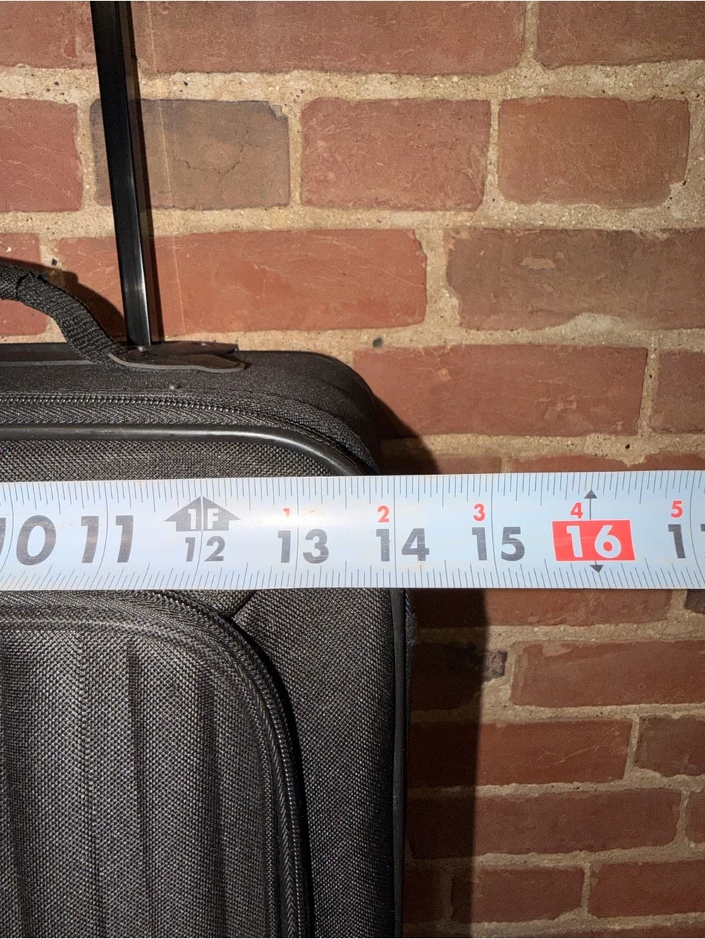Jeep Black Upright Rolling Suitcase with Telescoping Handle